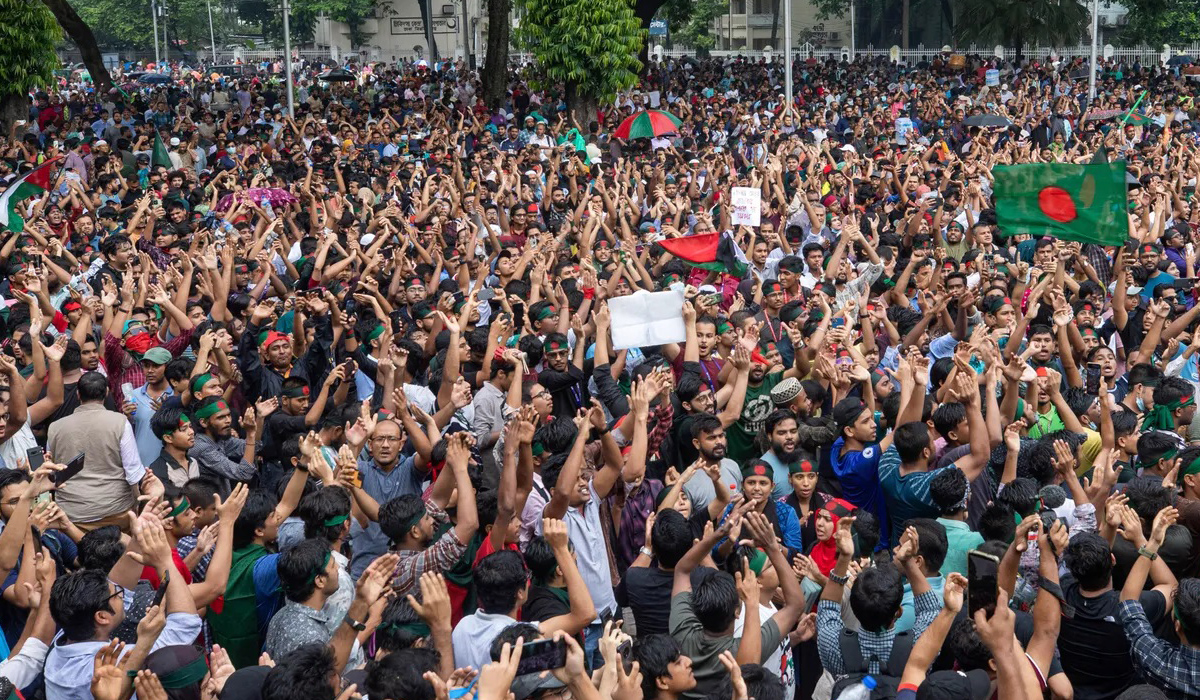 Protests and violence break out again in Bangladesh amid calls for the government’s resignation